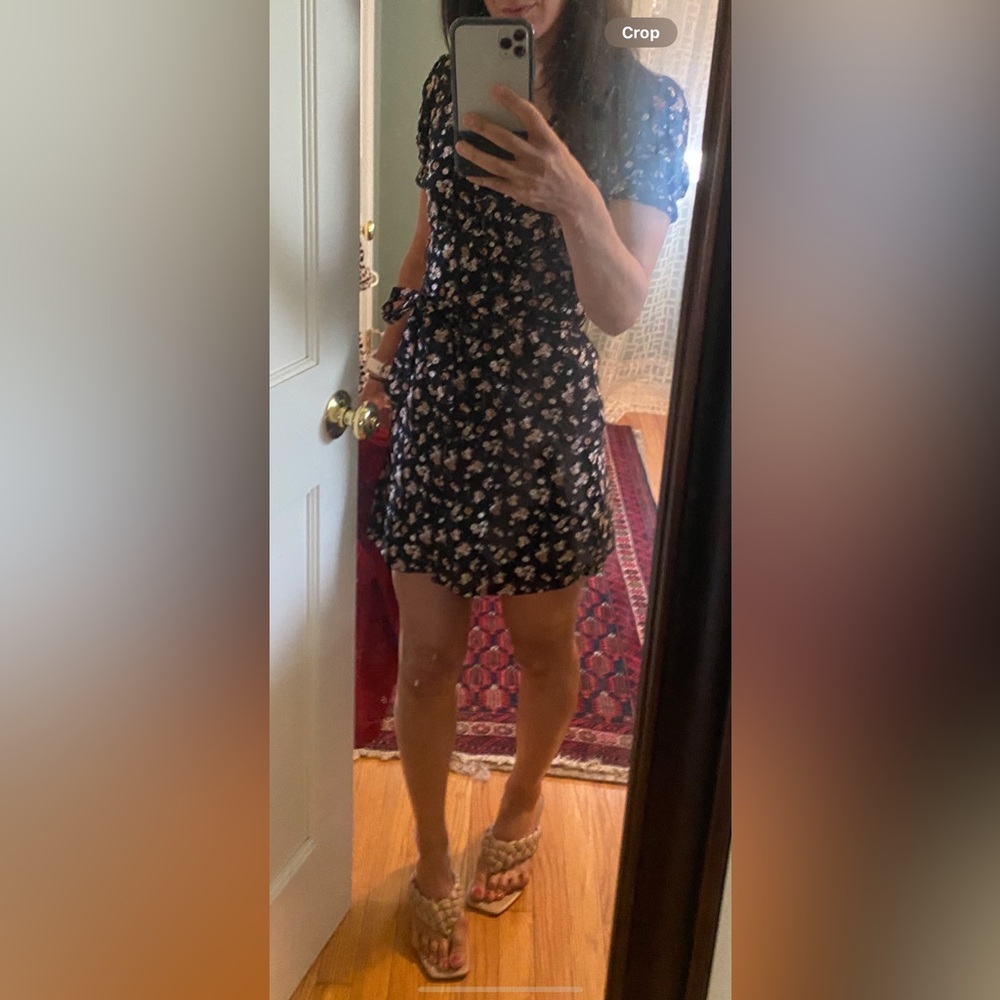Abercrombie button up puff sleeve mini!